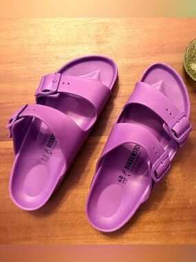 Like New Birkenstock Purple Two-Strap Slide Sandals Size 40 EU